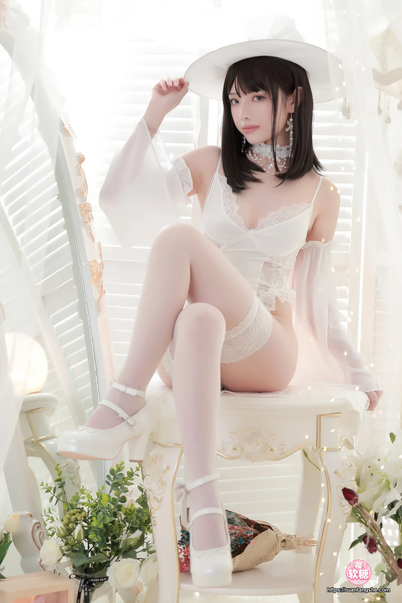 雯仔不讲道理 雯仔不讲道理 NO.23 - 白女巫