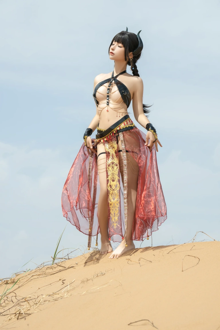 蠢沫沫《沙漠魅魔》写真图集 9P｜在线预览与图包下载