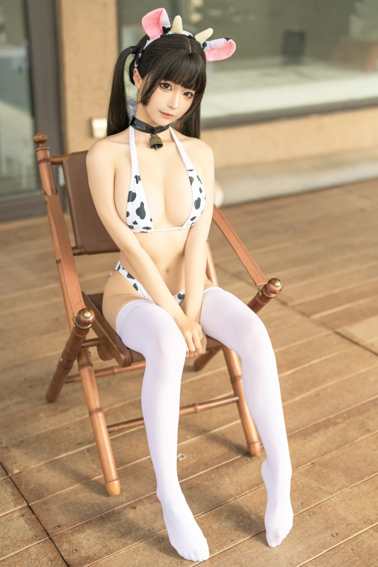 蠢沫沫《沙漠牛牛女仆》写真图集 6P｜在线预览与图包下载