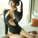 蠢沫沫《室内比基尼》写真图集 17P｜在线预览与图包下载