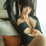 蠢沫沫《室内比基尼》写真图集 17P｜在线预览与图包下载