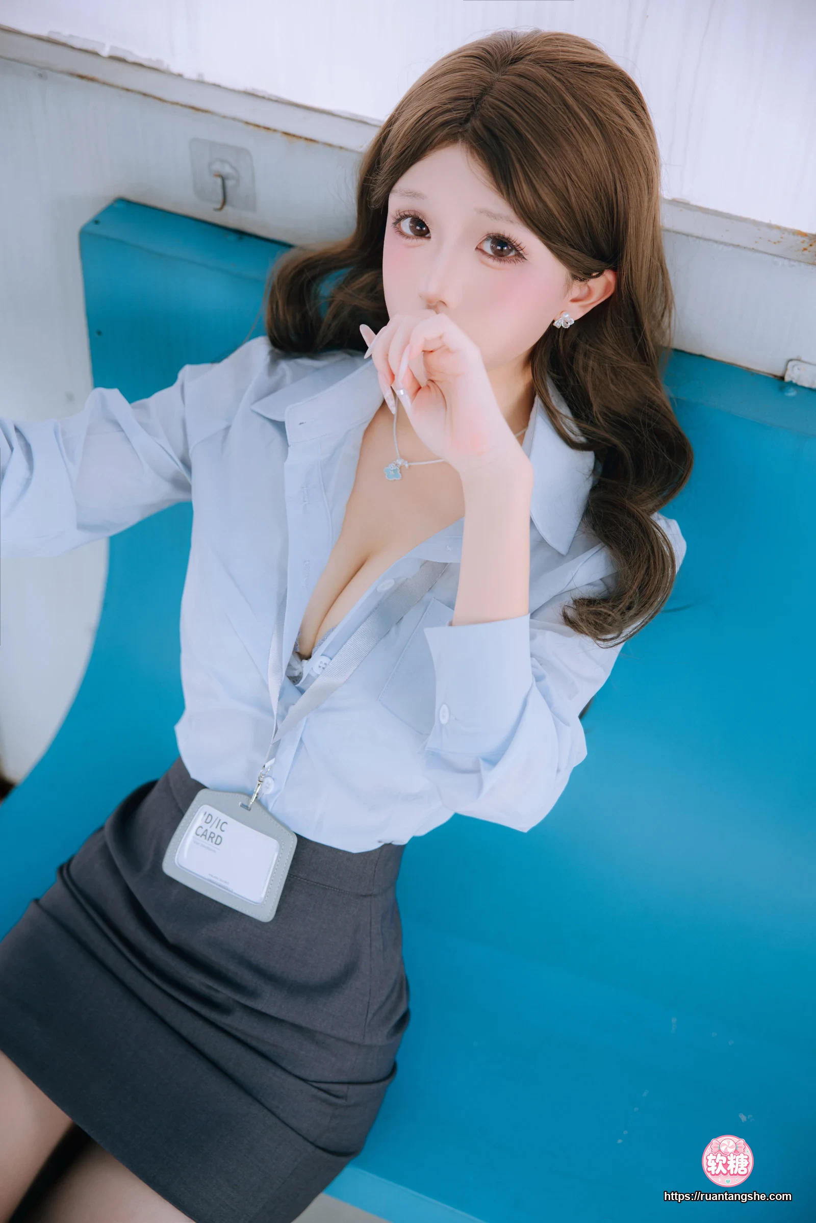 日奈娇(椎名莜) 日奈娇(椎名莜) NO.244 - 电车上班族