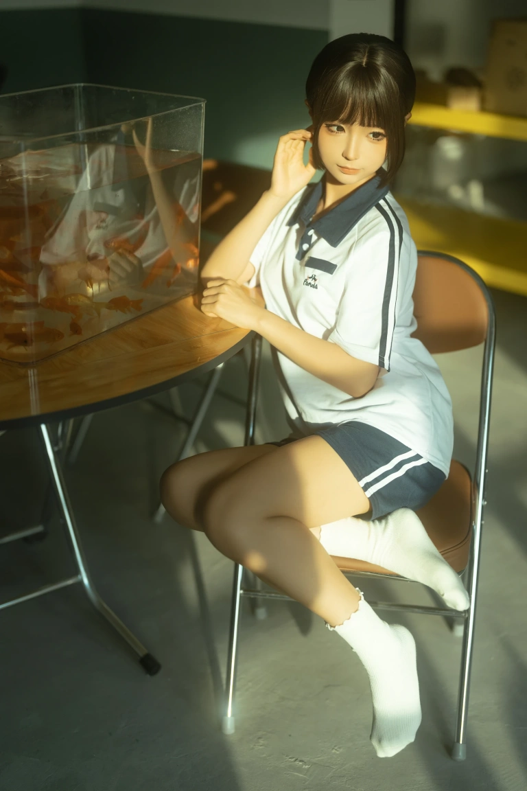 蠢沫沫《学妹》写真图集 13P｜在线预览与图包下载
