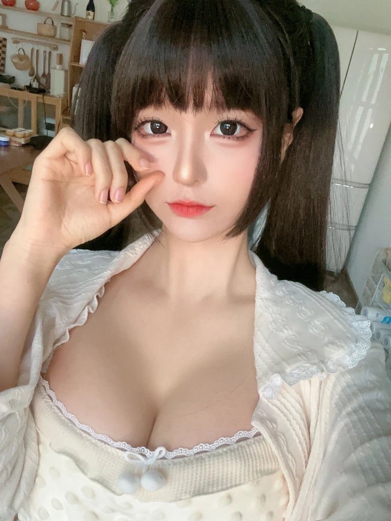 蠢沫沫《朋友圈 自拍》写真图集 66P｜在线预览与图包下载