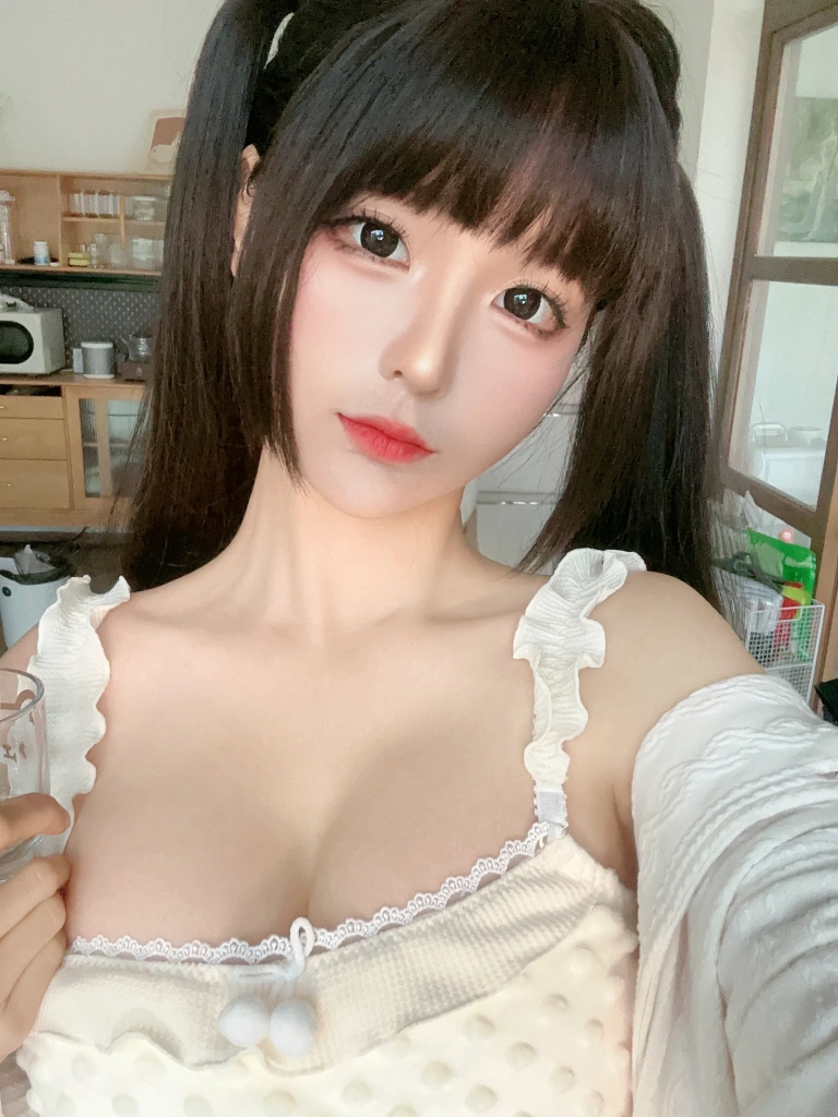 蠢沫沫《朋友圈 自拍》写真图集 66P｜在线预览与图包下载
