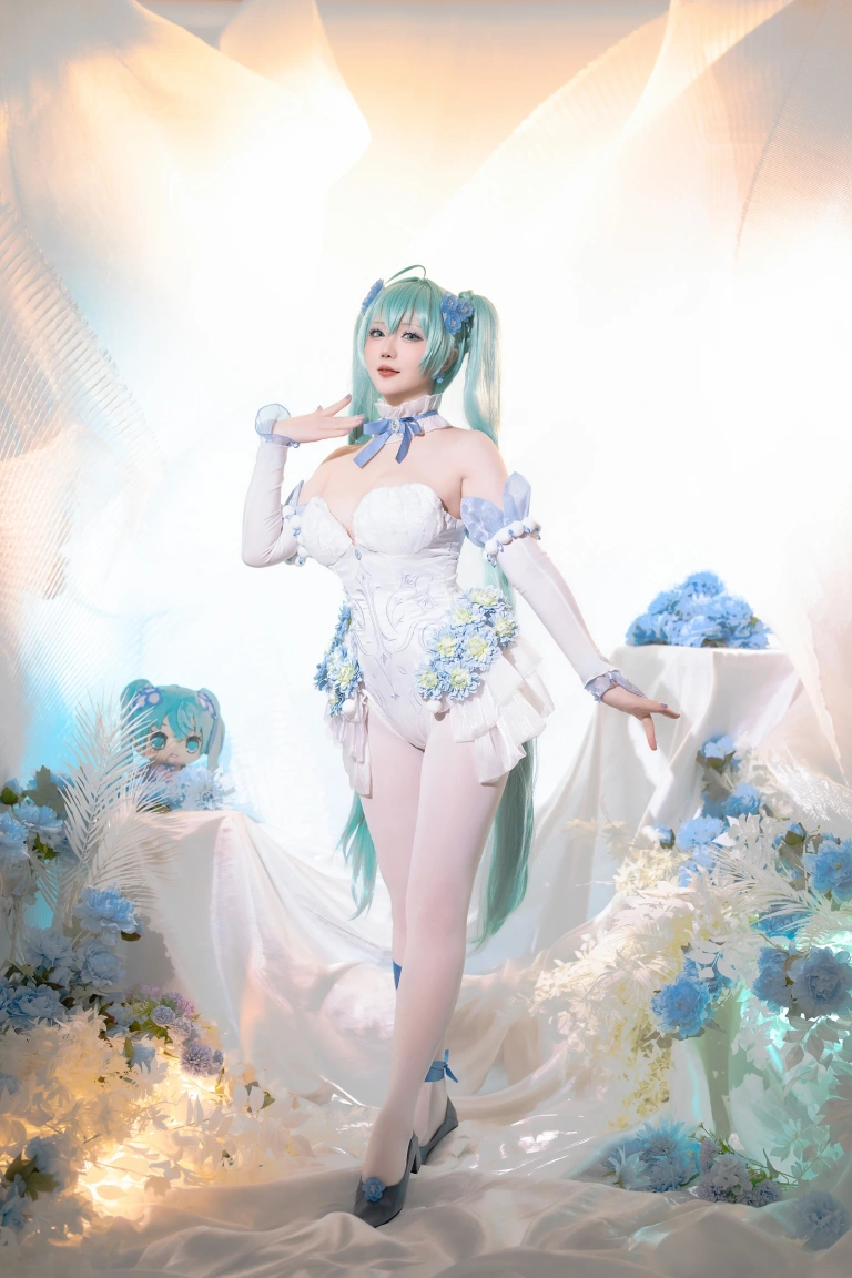 星之迟迟《2024年02月计划A 初音未来 粉蝶花精灵》写真图集 54P+1V｜在线预览与图包下载