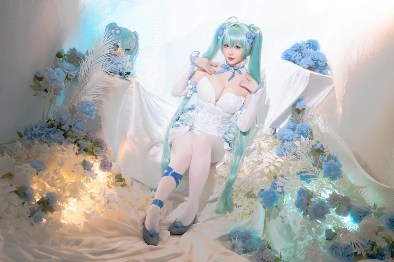 星之迟迟《2024年02月计划A 初音未来 粉蝶花精灵》写真图集 54P+1V｜在线预览与图包下载