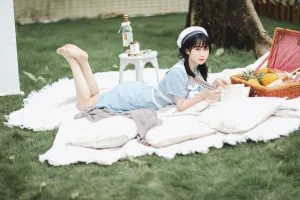 依酱《私人拍摄图》写真图集 30P｜在线预览与图包下载