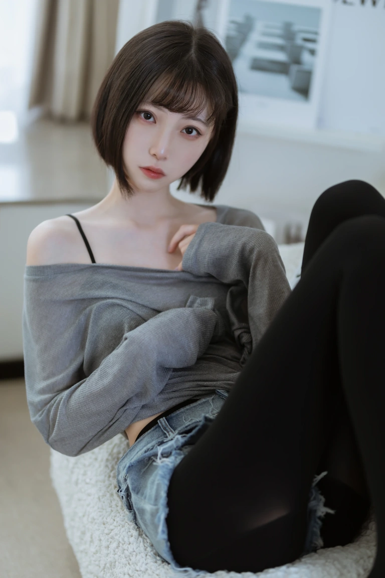 许岚《半透毛衣》写真图集 40P｜在线预览与图包下载