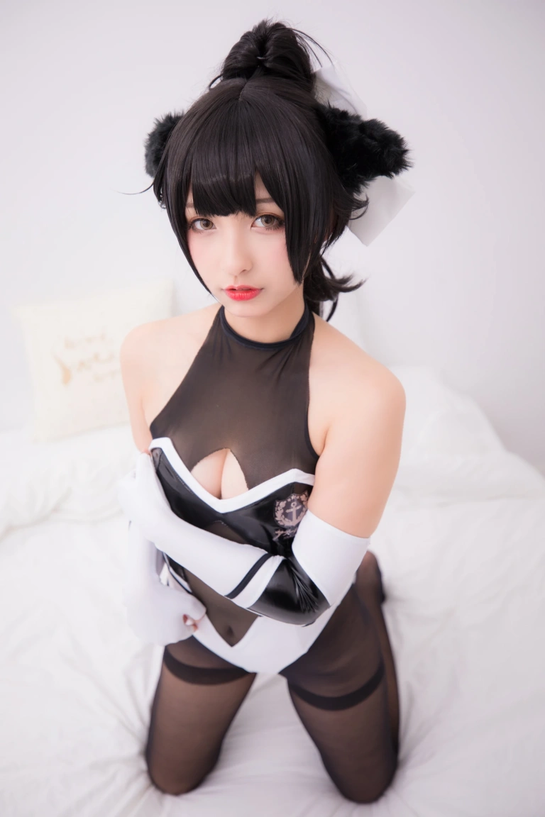 神楽坂真冬《第二季 序号6：獒《TAKAO-TIGHTS VE》》写真图集 150P｜在线预览与图包下载