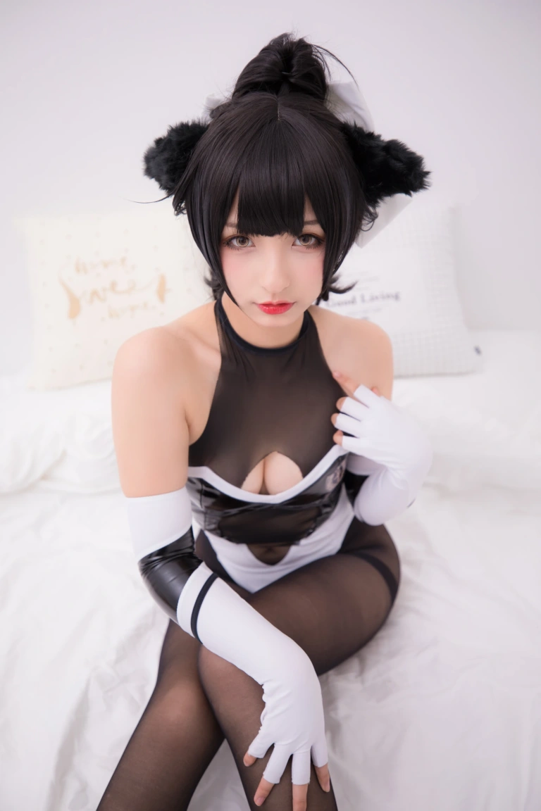 神楽坂真冬《第二季 序号6：獒《TAKAO-TIGHTS VE》》写真图集 150P｜在线预览与图包下载