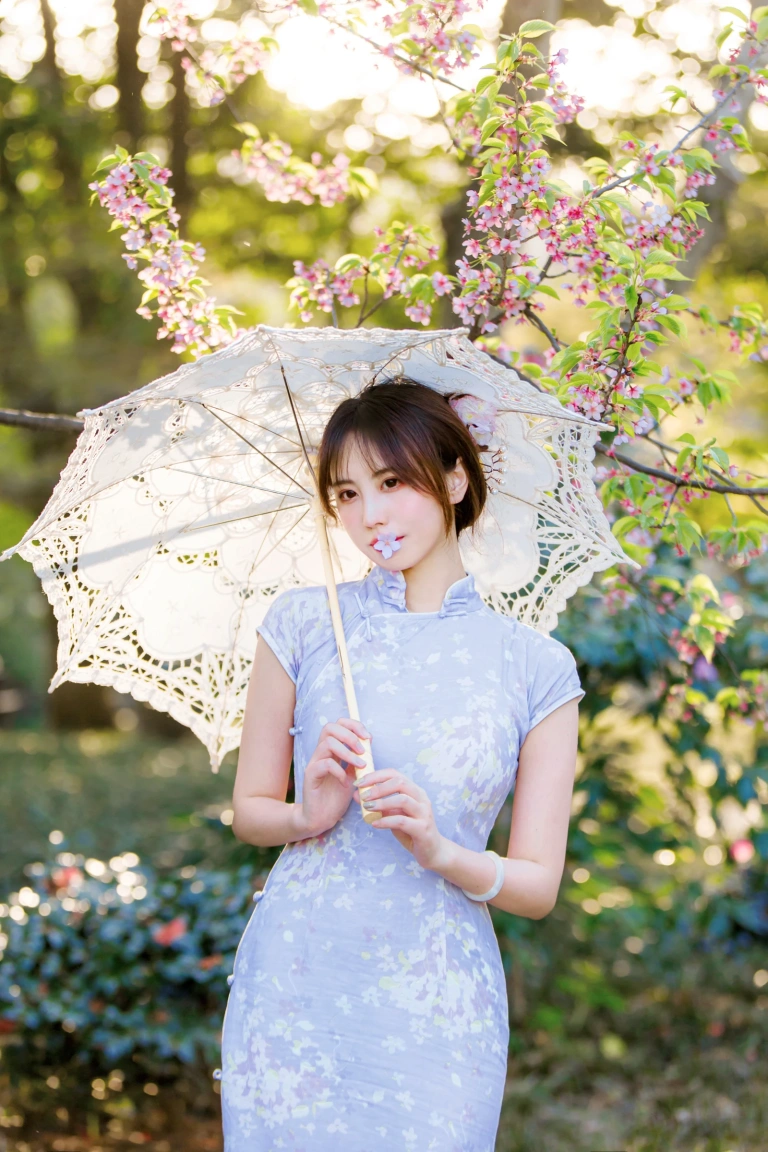 念雪《旗袍》写真图集 38P｜在线预览与图包下载