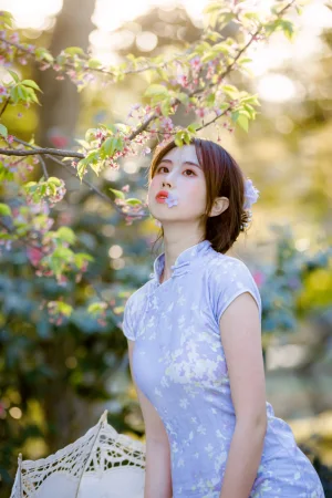 念雪《旗袍》写真图集 38P｜在线预览与图包下载
