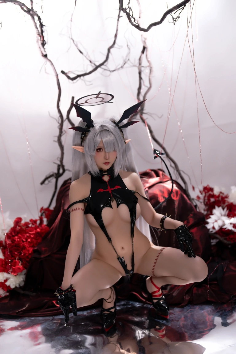 星之迟迟《碧蓝档案BA写真本《Erotopia》 银镜伊织》写真图集 58P｜在线预览与图包下载