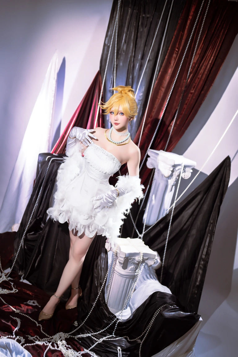 星之迟迟《2024年07月计划A 吊带袜天使 潘迪礼服》写真图集 45P+1V｜在线预览与图包下载