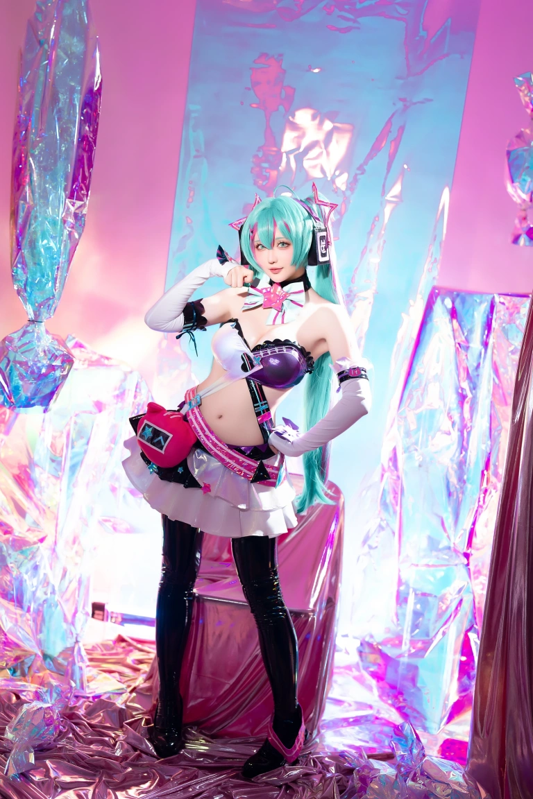 星之迟迟《2024年07月计划B Miku初音未来 喵斯快跑》写真图集 73P+1V｜在线预览与图包下载