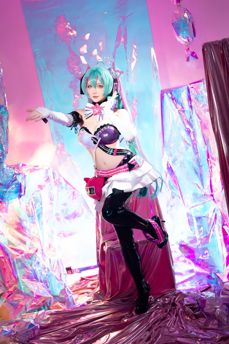 星之迟迟《2024年07月计划B Miku初音未来 喵斯快跑》写真图集 73P+1V｜在线预览与图包下载