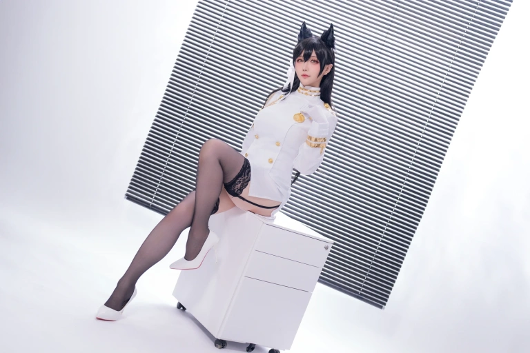 星之迟迟《2025年02月计划A 碧蓝航线 爱宕》写真图集 38P｜在线预览与图包下载