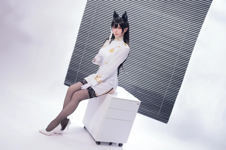星之迟迟《2025年02月计划A 碧蓝航线 爱宕》写真图集 38P｜在线预览与图包下载