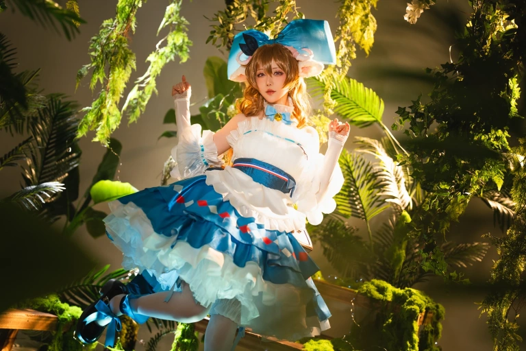 星之迟迟《2025年5月计划A 明日方舟 纯烬艾雅法拉·远行前的野餐》写真图集 34P｜在线预览与图包下载