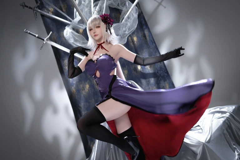 星之迟迟《2025年5月计划B FGO 黑贞德alter嘉年华礼服》写真图集 33P｜在线预览与图包下载