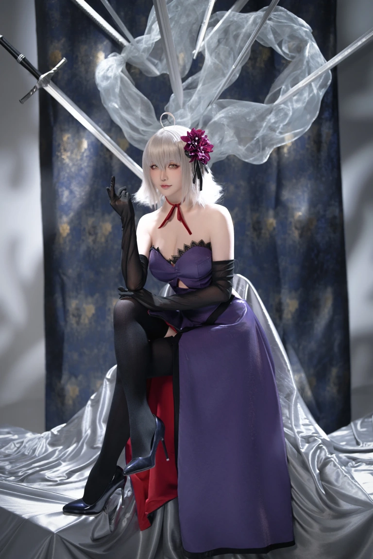 星之迟迟《2025年5月计划B FGO 黑贞德alter嘉年华礼服》写真图集 33P｜在线预览与图包下载