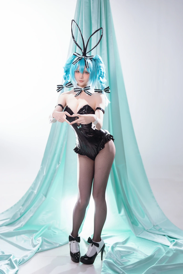 星之迟迟《2025年5月计划C 初音未来兔女郎》写真图集 44P+1V｜在线预览与图包下载