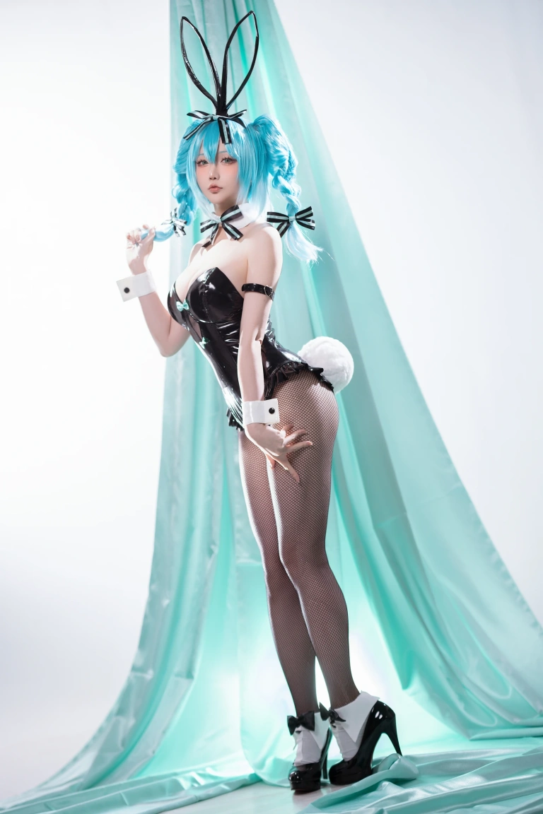 星之迟迟《2025年5月计划C 初音未来兔女郎》写真图集 44P+1V｜在线预览与图包下载