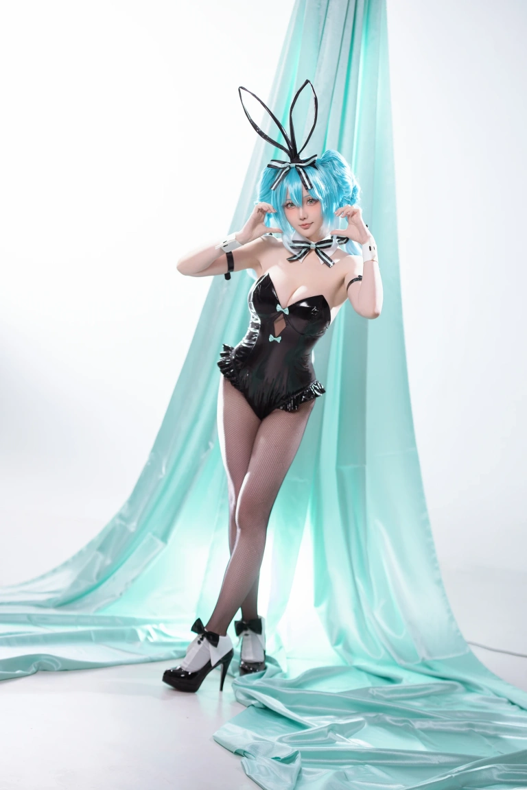 星之迟迟《2025年5月计划C 初音未来兔女郎》写真图集 44P+1V｜在线预览与图包下载