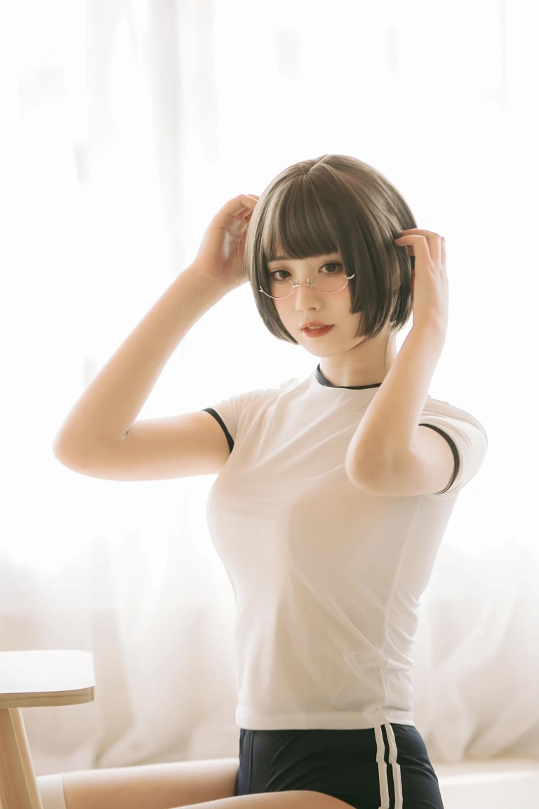 念雪《体操服》写真图集 40P｜在线预览与图包下载