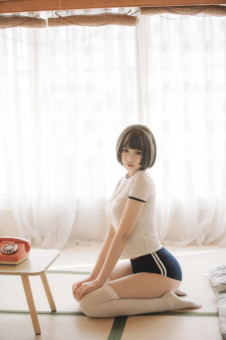 念雪《体操服》写真图集 40P｜在线预览与图包下载