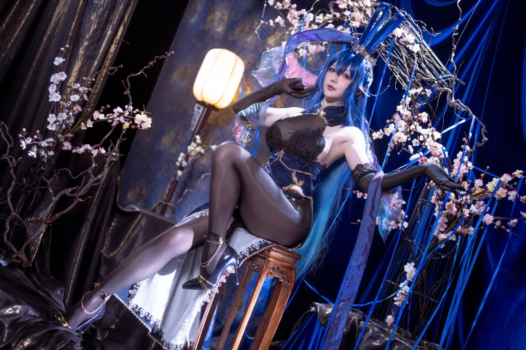 星之迟迟《2025年08月计划C 碧蓝航线 花园 [52P-384MB]》写真图集 52P｜在线预览与图包下载