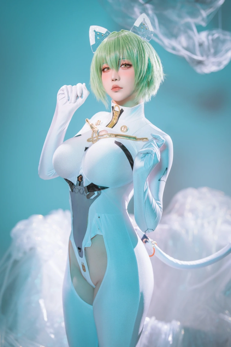 星之迟迟《2025年06月计划A 碧蓝航线 – 纳西莫夫 [34P-154MB]》写真图集 34P｜在线预览与图包下载