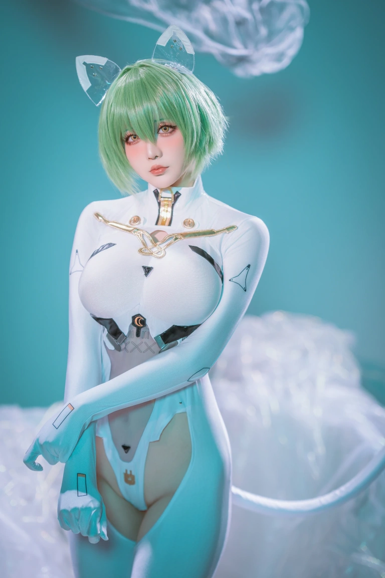 星之迟迟《2025年06月计划A 碧蓝航线 – 纳西莫夫 [34P-154MB]》写真图集 34P｜在线预览与图包下载