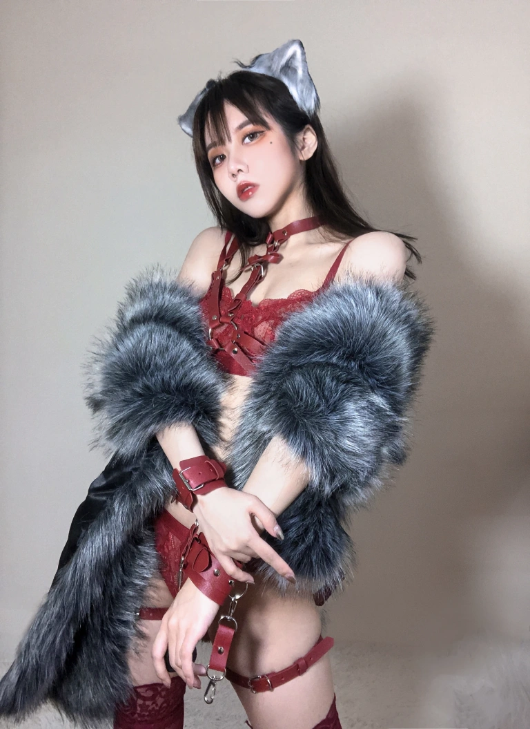 果咩酱《红太狼》写真图集 40P｜在线预览与图包下载