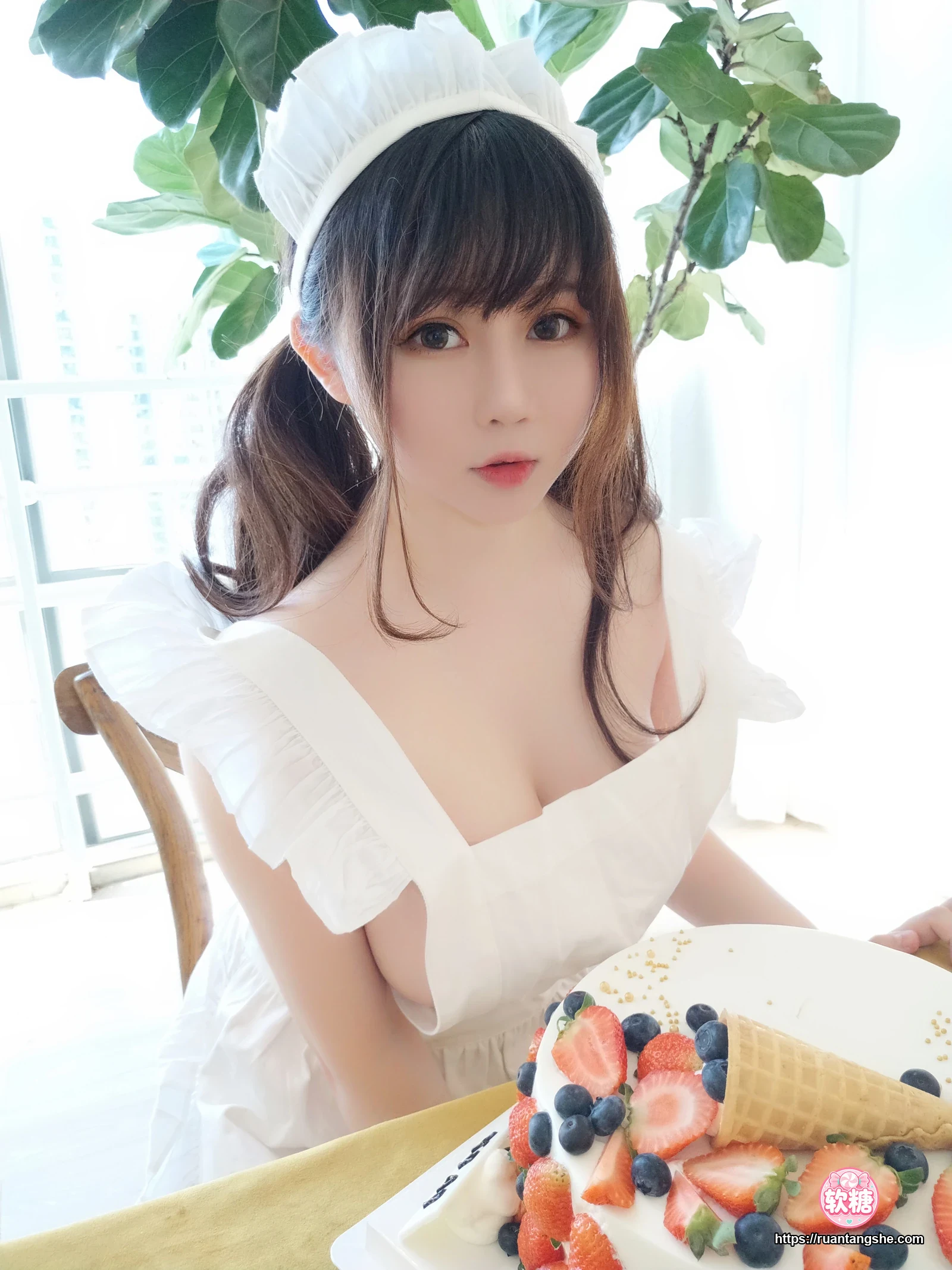 依酱 依酱 NO.30 - 小厨娘