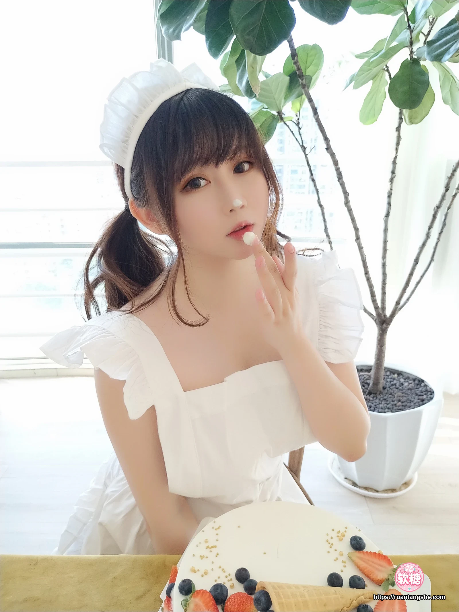 依酱 依酱 NO.30 - 小厨娘