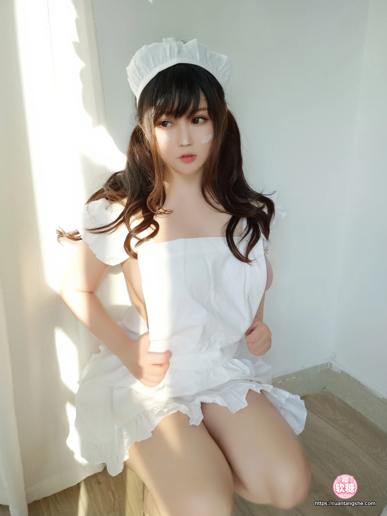 依酱 依酱 NO.30 - 小厨娘