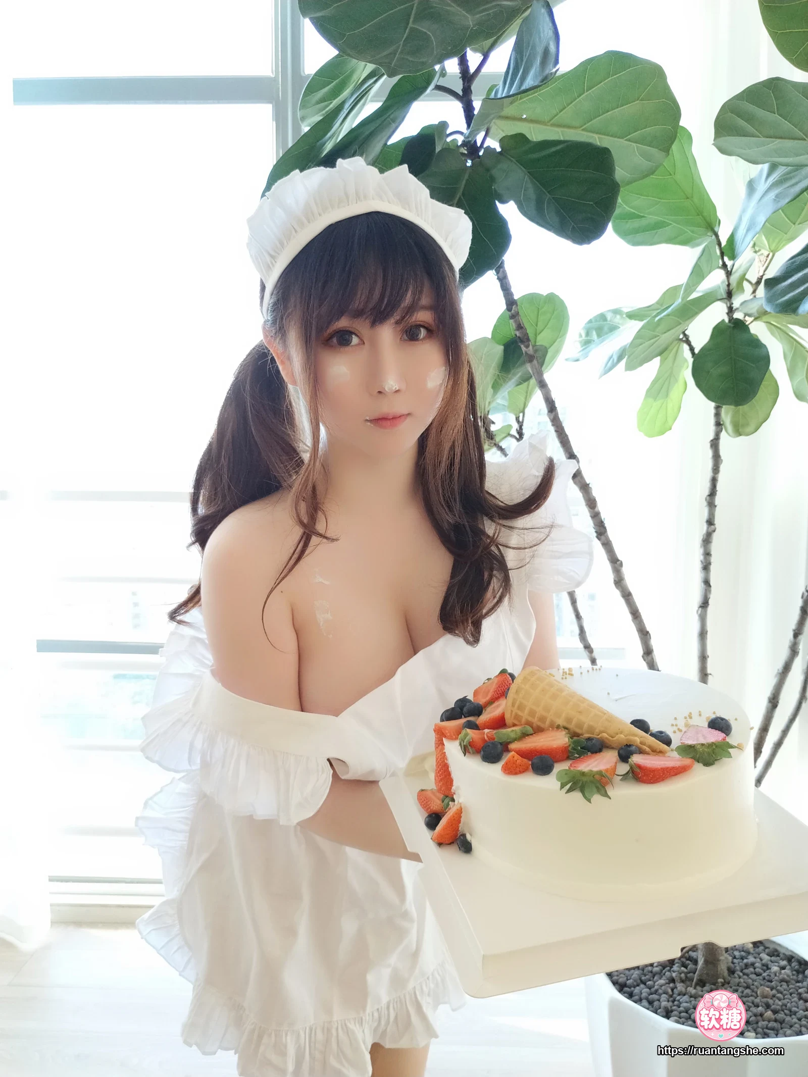 依酱 依酱 NO.30 - 小厨娘