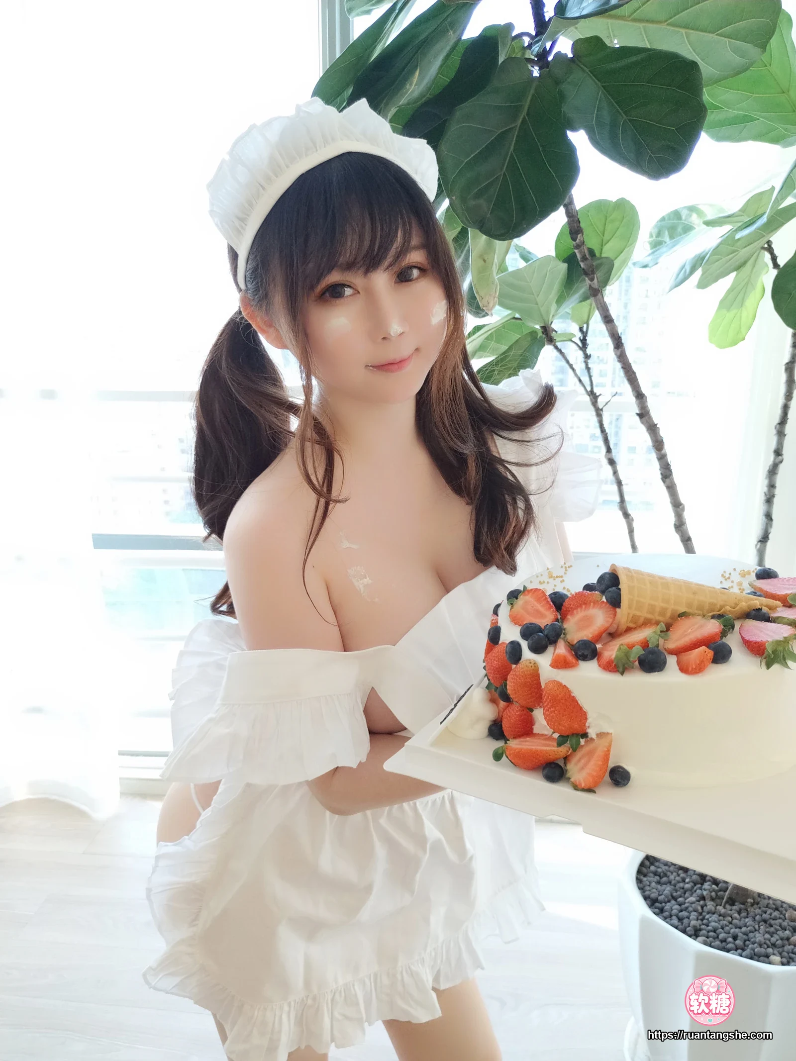 依酱 依酱 NO.30 - 小厨娘