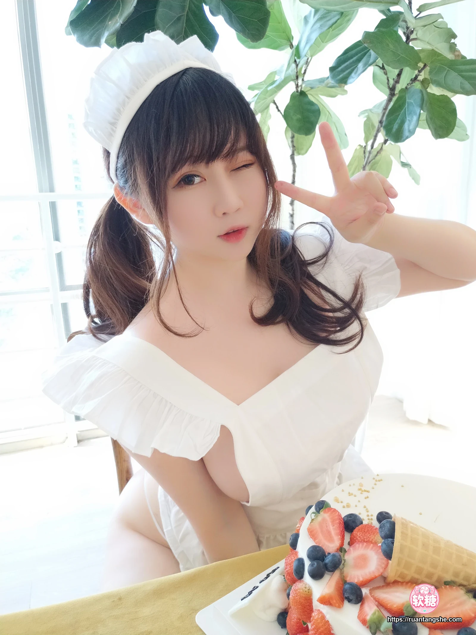 依酱 依酱 NO.30 - 小厨娘
