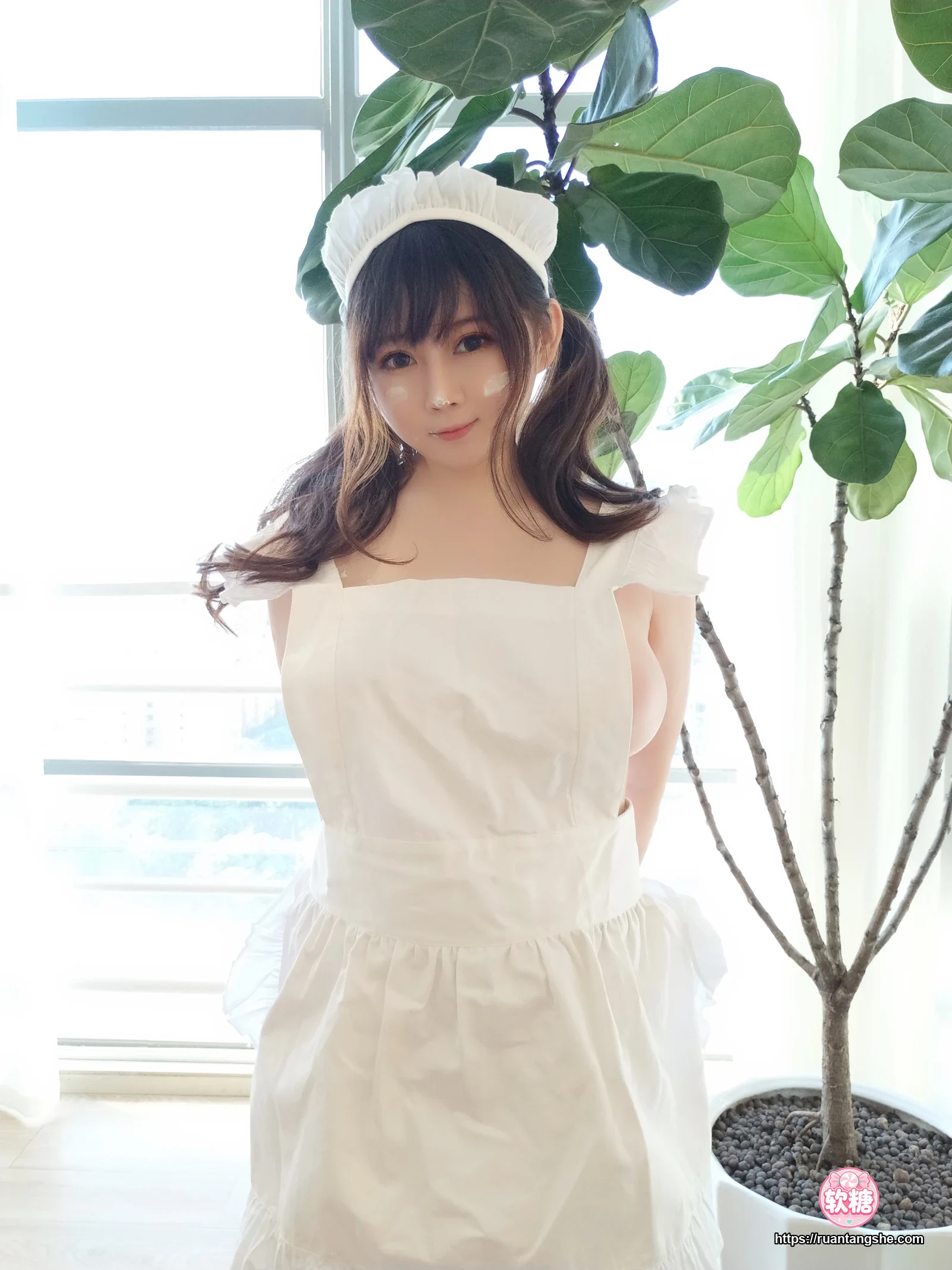 依酱 依酱 NO.30 - 小厨娘