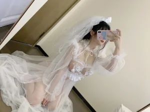 依酱《花嫁》写真图集 40P｜在线预览与图包下载