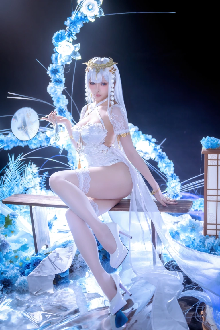 星之迟迟《2026年01月计划E 埃姆登 碧蓝航线》写真图集 50P｜在线预览与图包下载
