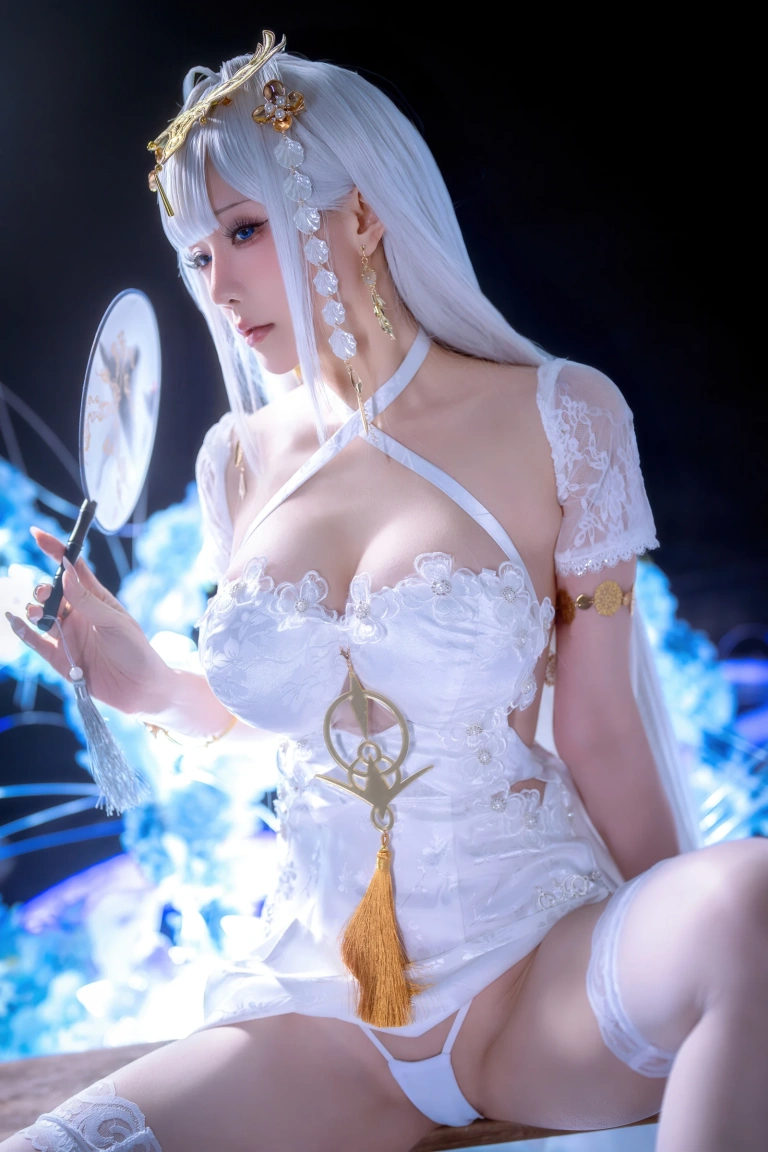 星之迟迟《2026年01月计划E 埃姆登 碧蓝航线》写真图集 50P｜在线预览与图包下载