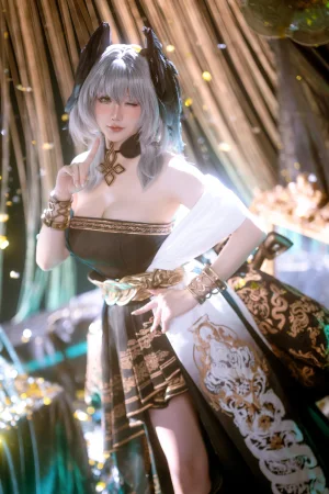 星之迟迟《2025年12月计划A 明日方舟 霍尔海雅》写真图集 35P｜在线预览与图包下载