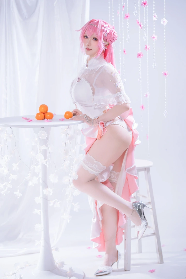 星之迟迟《2025年10月计划D 胜利女神：妮姬 桃乐丝》写真图集 44P｜在线预览与图包下载