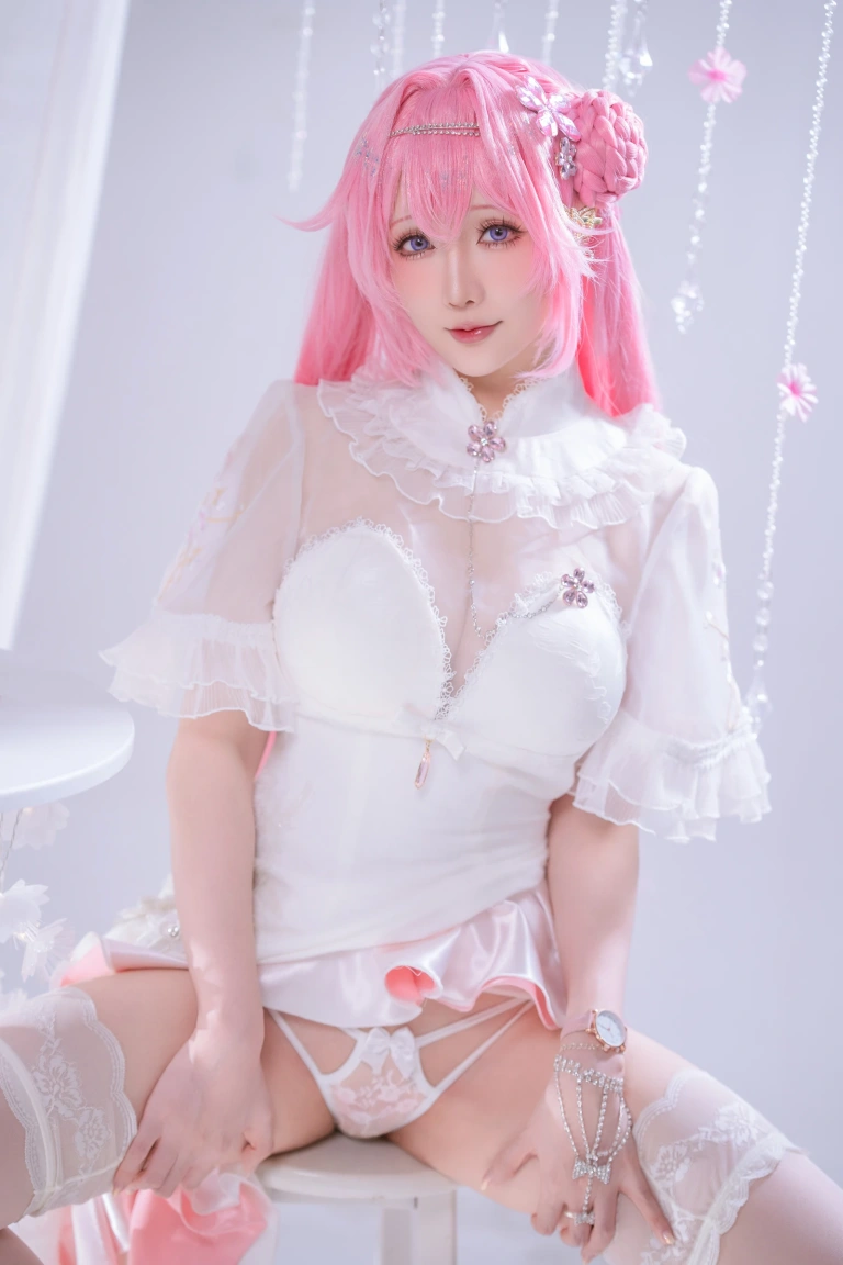 星之迟迟《2025年10月计划D 胜利女神：妮姬 桃乐丝》写真图集 44P｜在线预览与图包下载