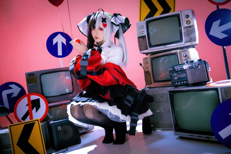 星之迟迟《2026年06月计划 异环 安魂曲原皮+同人》写真图集 120P｜在线预览与图包下载