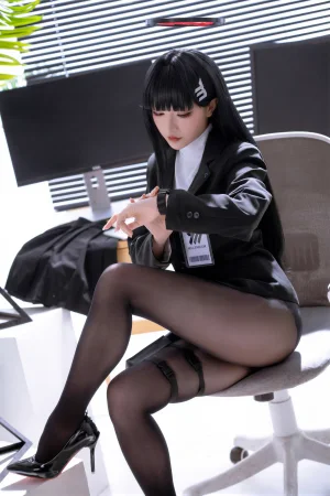 星之迟迟《2026年07月计划A 蔚蓝档案 调月莉音原皮同人》写真图集 98P｜在线预览与图包下载